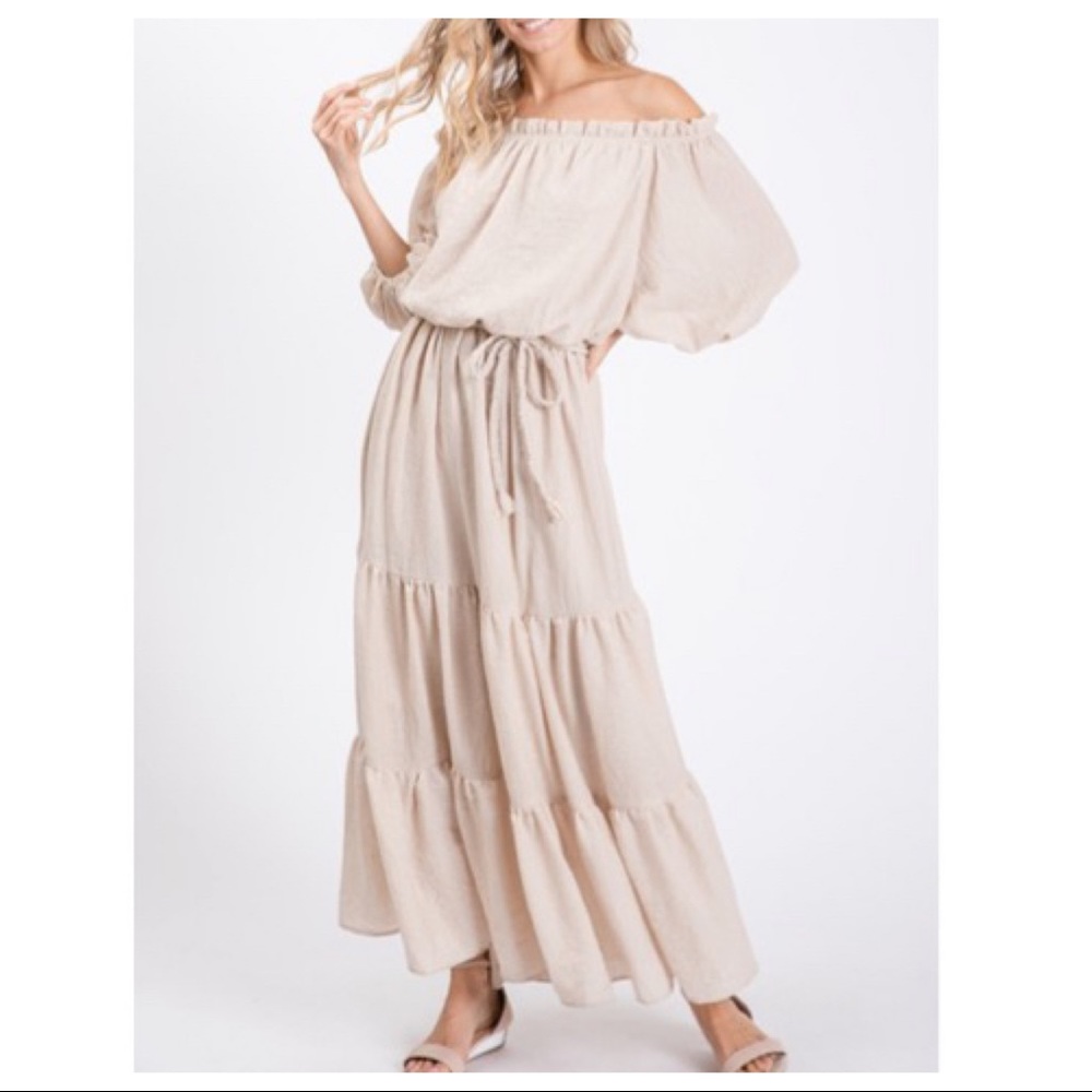 ✨LAST ONE✨woven elastic shoulder tiered dress - Picture 4 of 8